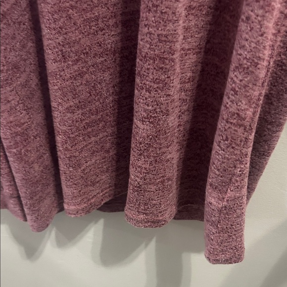 Chic Burgundy Women's Blouse - Picture 7 of 14